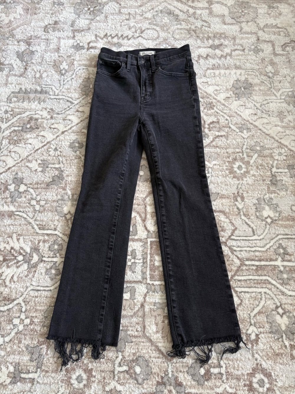 Women’s Black Frayed-Hem Bootcut Jeans